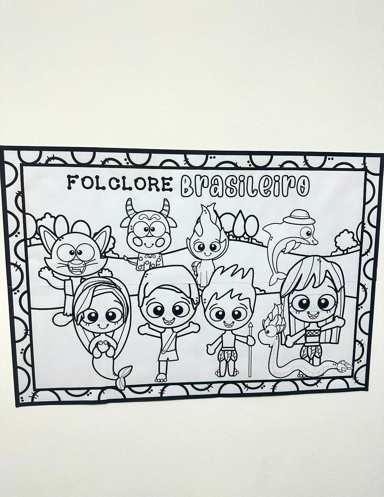 Painel para pintura coletiva: Folclore Brasileiro