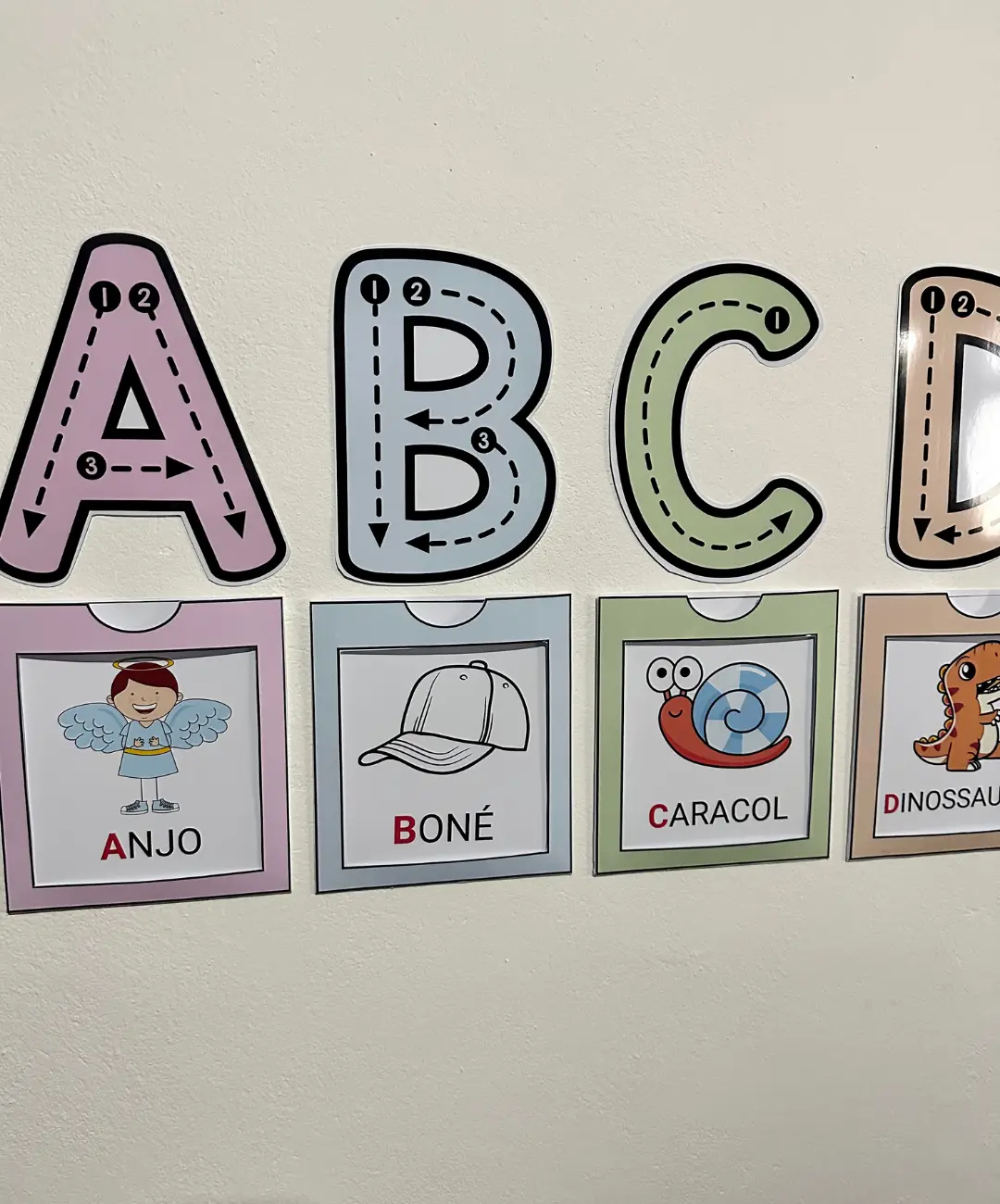 Alfabeto de Parede Super Lúdico e Interativo para Educação Infantil! 